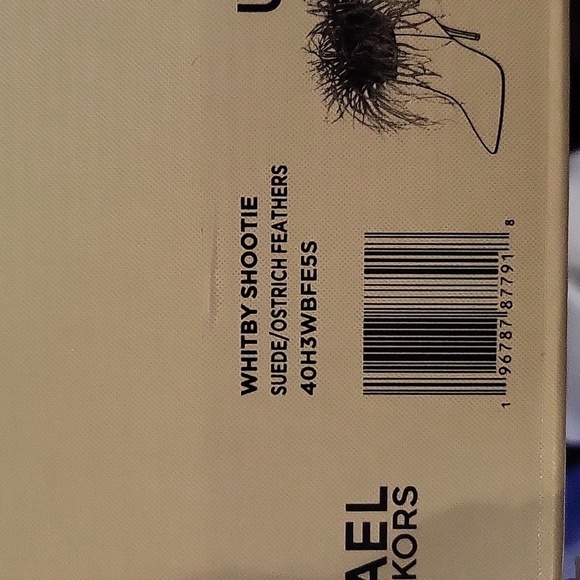 Michael Michael Kors Whitby Bootie - Picture 7 of 8